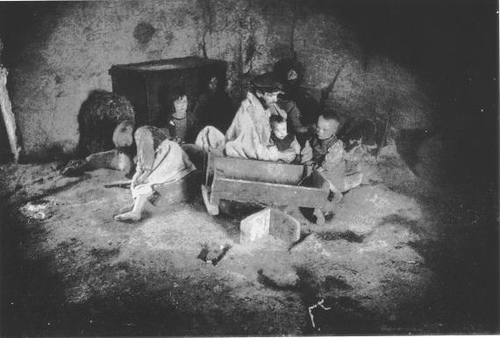Irish family from Carraroe, County Galway, during the Famine