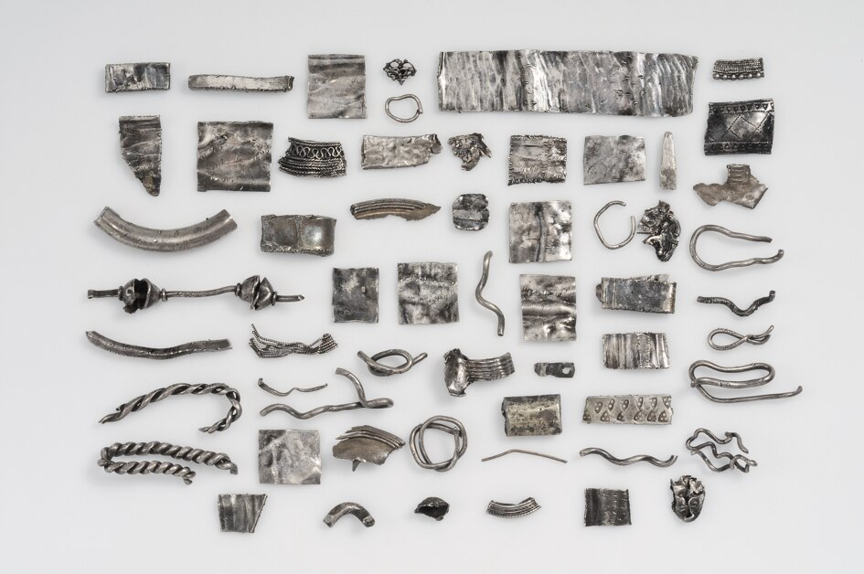 Viking-Age hacksilver artefacts.